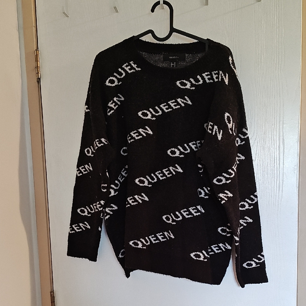 Black 'Queen' Sweater